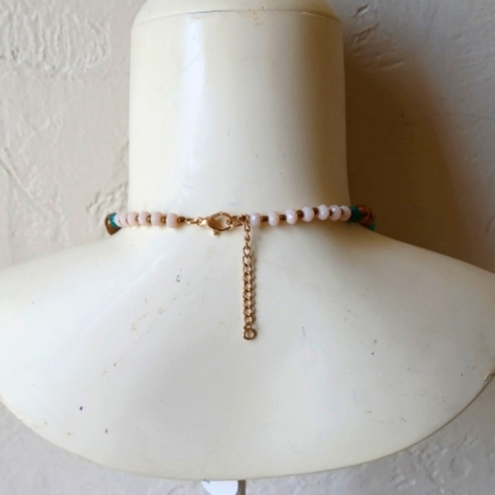 Blue Howlite Shards And Bead Necklace - Picture 3 of 4